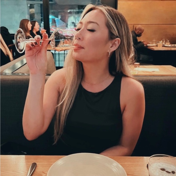 Meet Your Posher ✨ Posh Ambassador ✨ - Picture 4 of 6